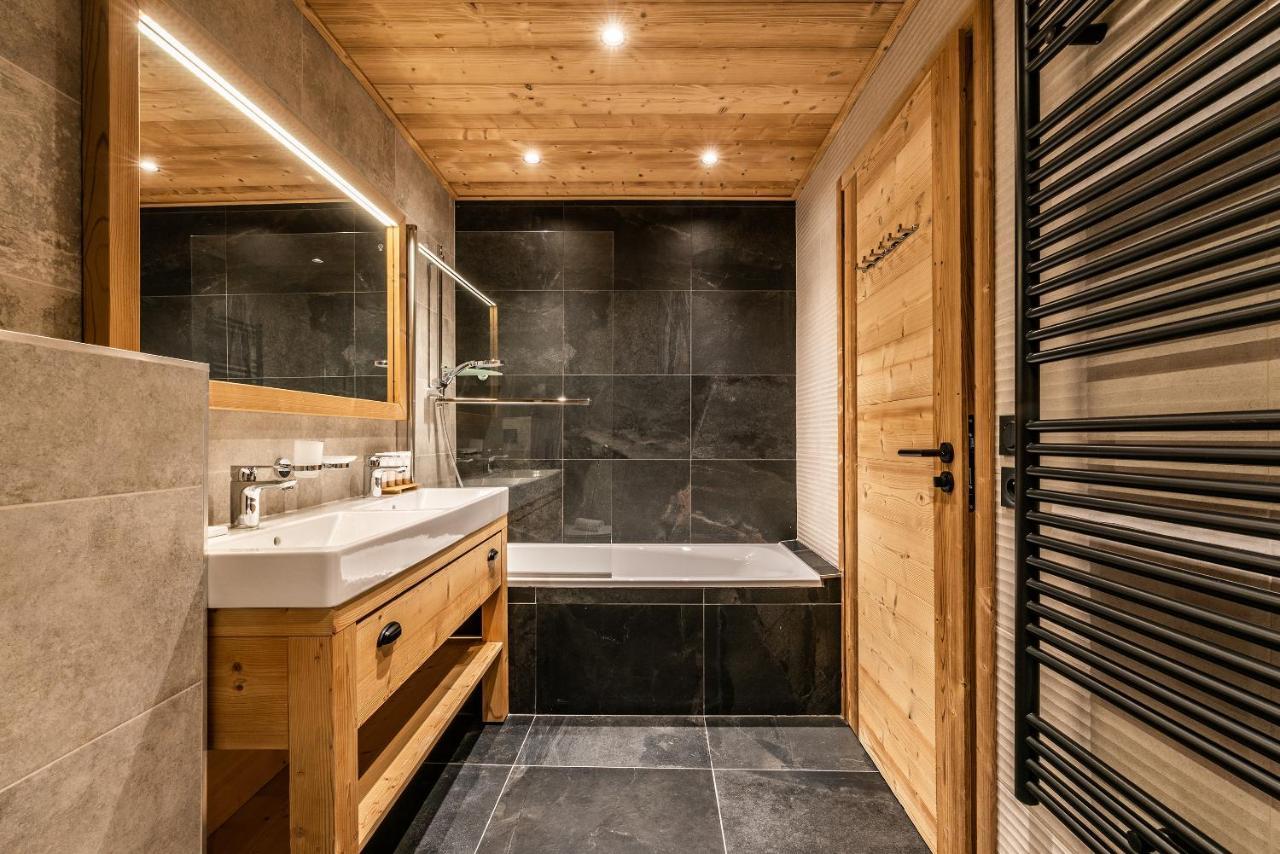 Residence Hameau De Clotaire Alpe D'Huez - By Emerald Stay Екстер'єр фото