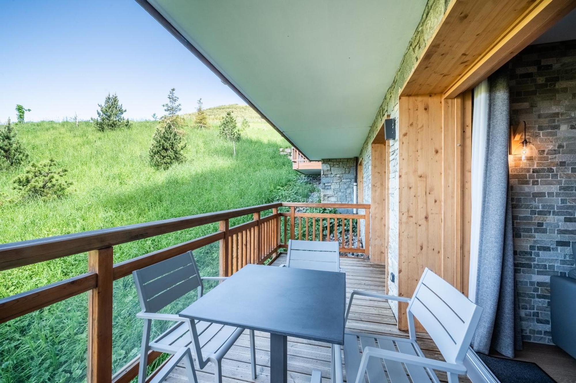 Residence Hameau De Clotaire Alpe D'Huez - By Emerald Stay Екстер'єр фото