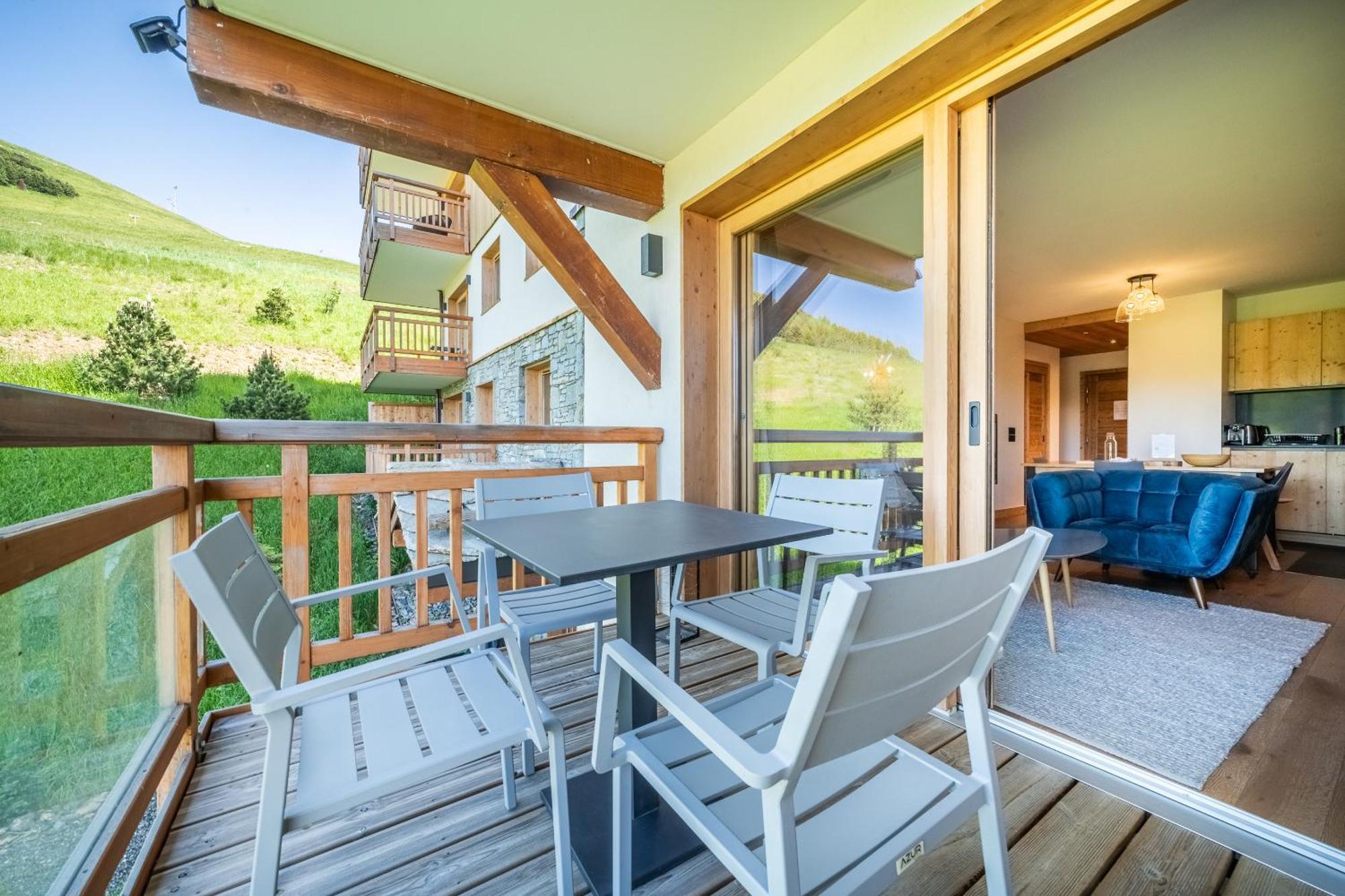 Residence Hameau De Clotaire Alpe D'Huez - By Emerald Stay Екстер'єр фото